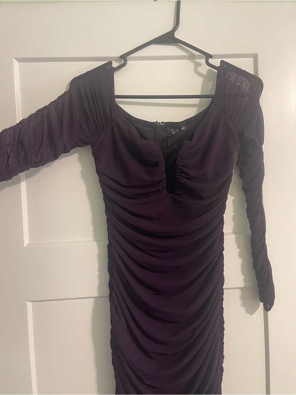 Elegant long sleeve off the shoulder deep purple formal dress - Picture 3 of 7